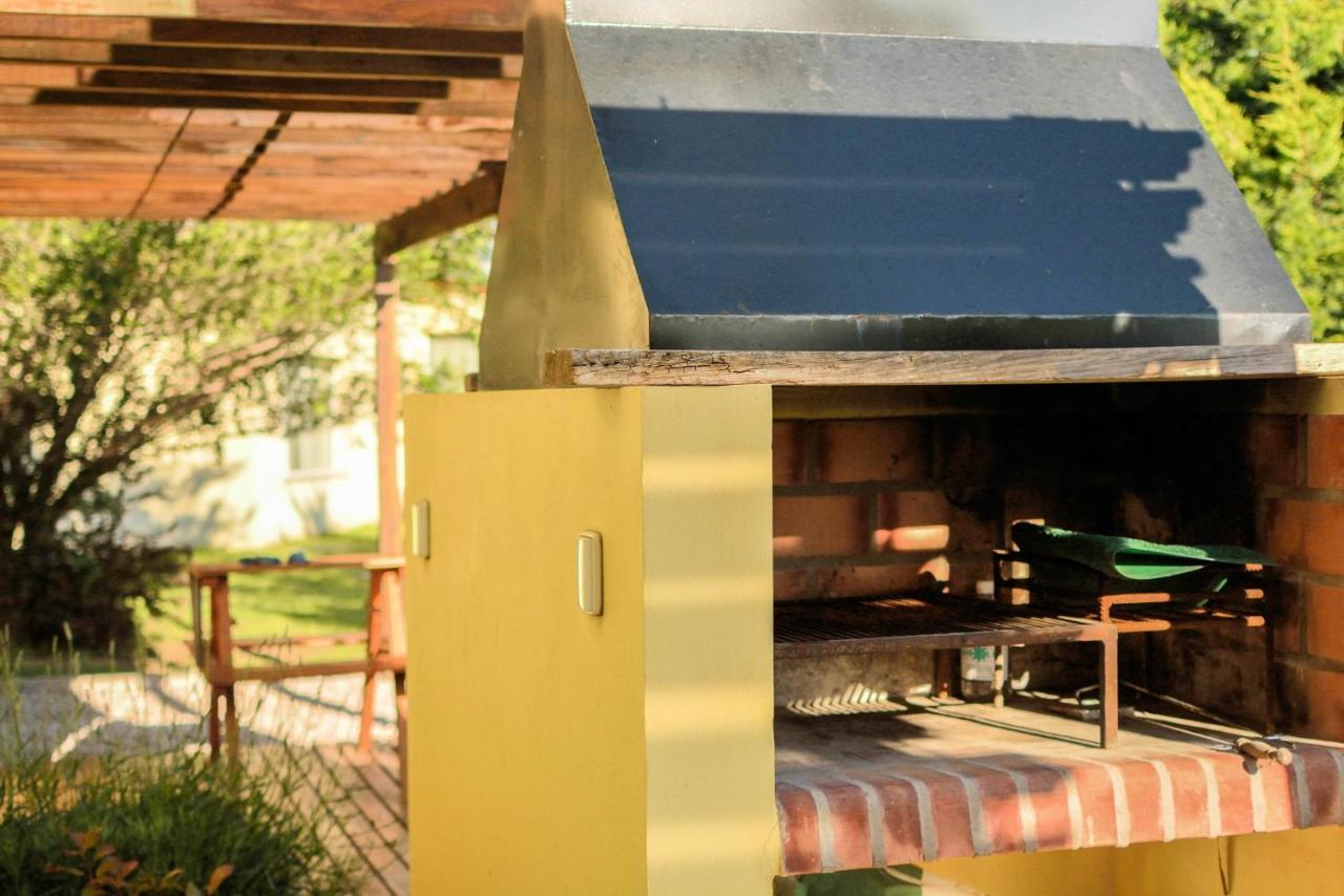 Cabanas De Las Pinturas Villa Сиера де ла Вентана Екстериор снимка